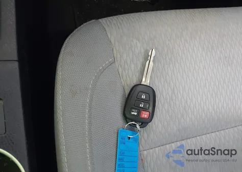 2014 Toyota Corolla Le z USA, uszkodzony, nr VIN 2T1BURHE4EC178315